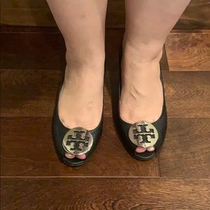 Tory Burch Sally leather pumps